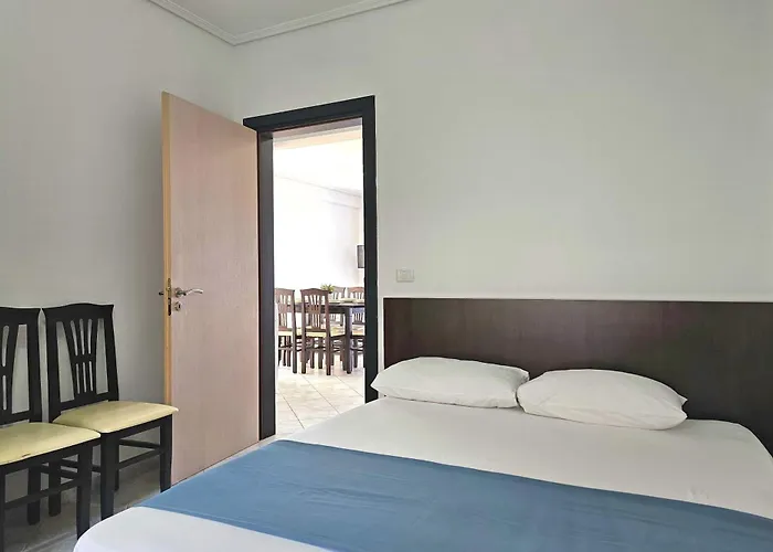 Apartament Two Bedroom With Sea View-061 - Happy
